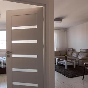 Sdh Comfortable Near Chopin Airport Apartament